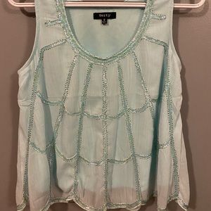 EUC**Verty women’s size small top